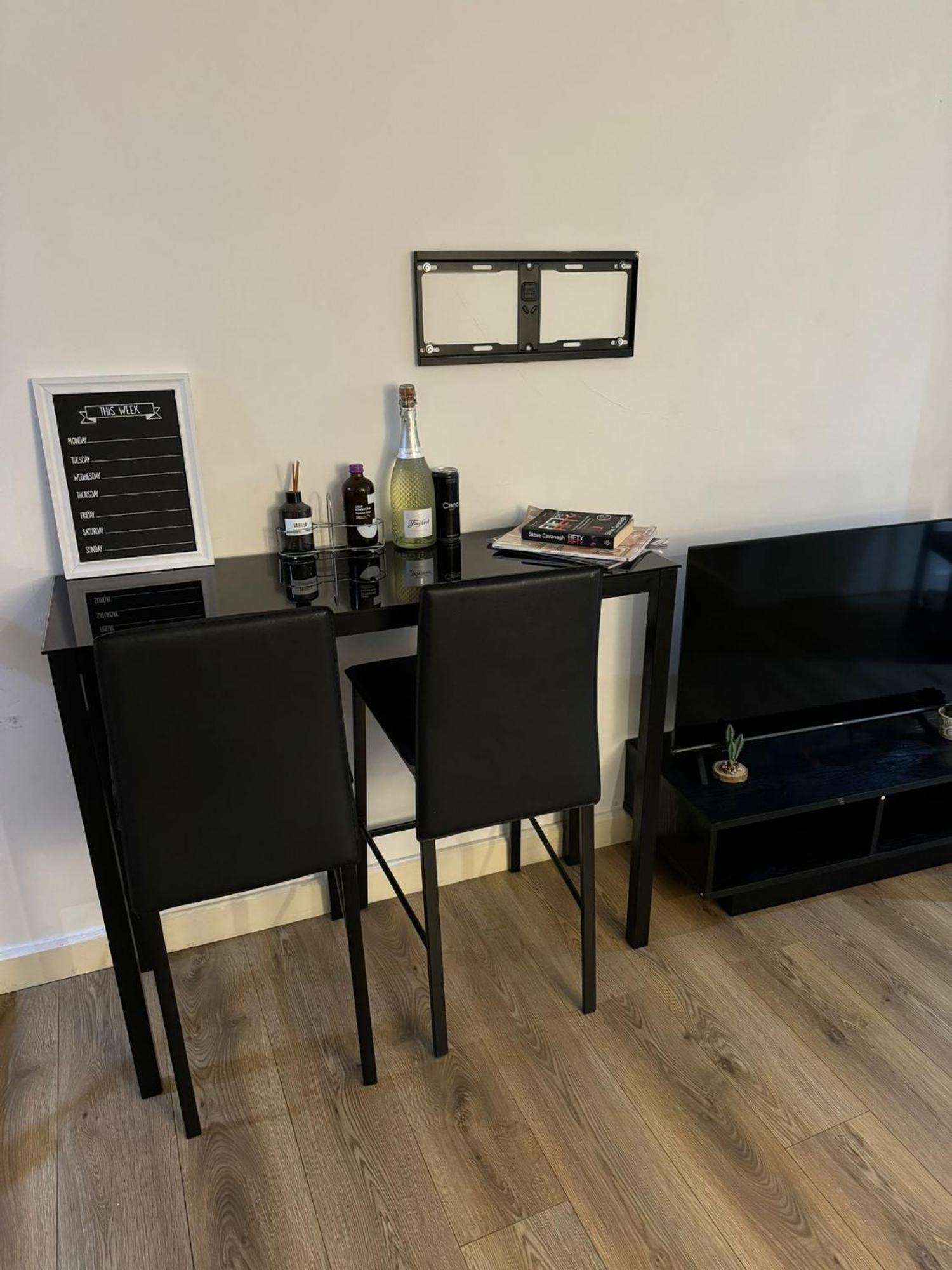 Cozy Two Bedroom Apartment Sleeps 6 Near Camden Market Hw10 London Exterior photo