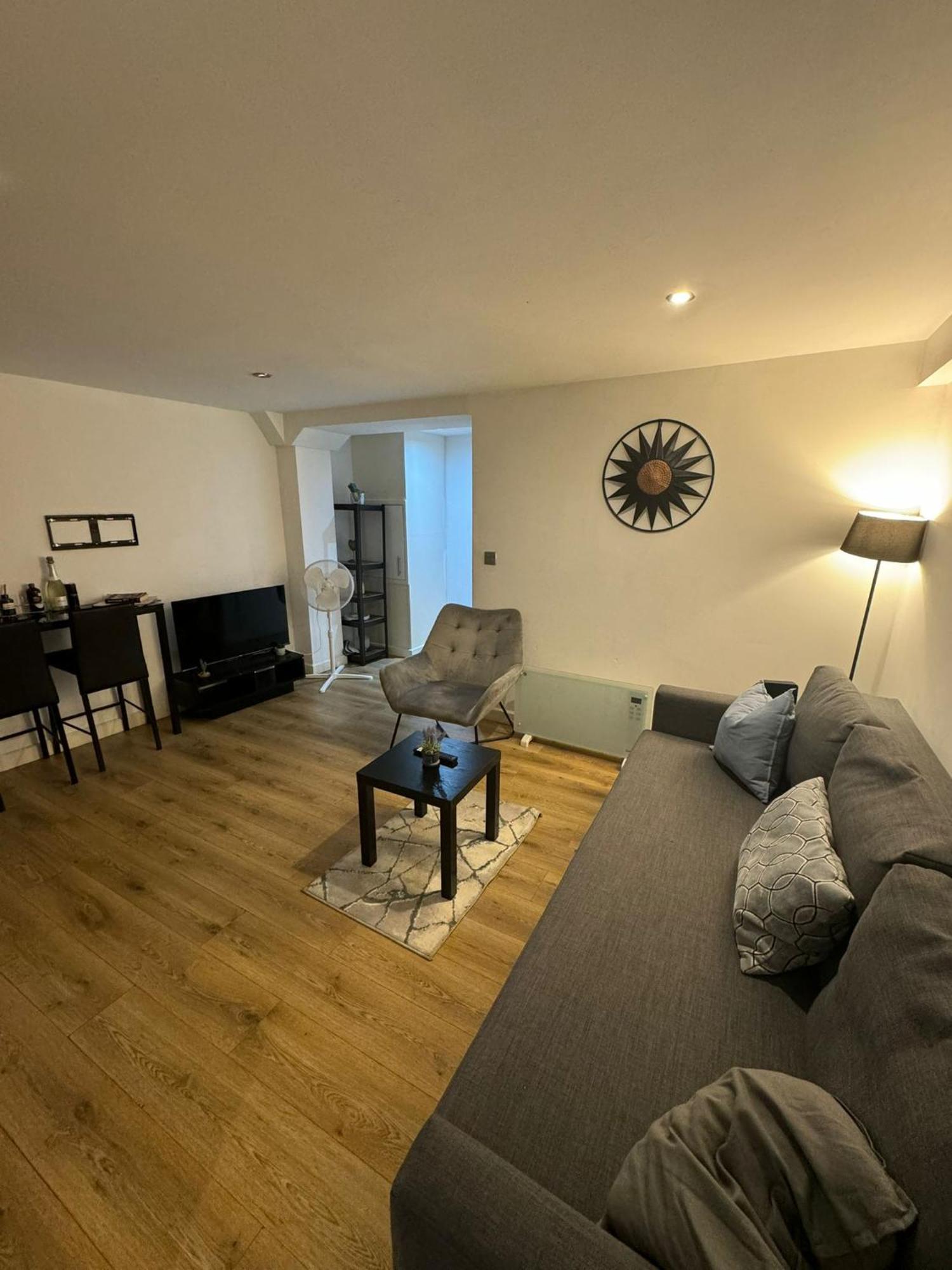 Cozy Two Bedroom Apartment Sleeps 6 Near Camden Market Hw10 London Exterior photo